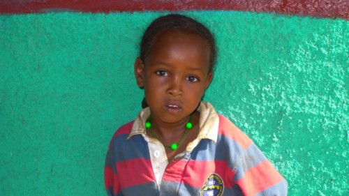 Petite Éthiopienne croquée près de la frontière